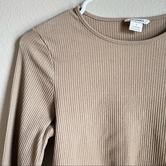 Monki Open back long sleeve crop - Picture 2 of 4